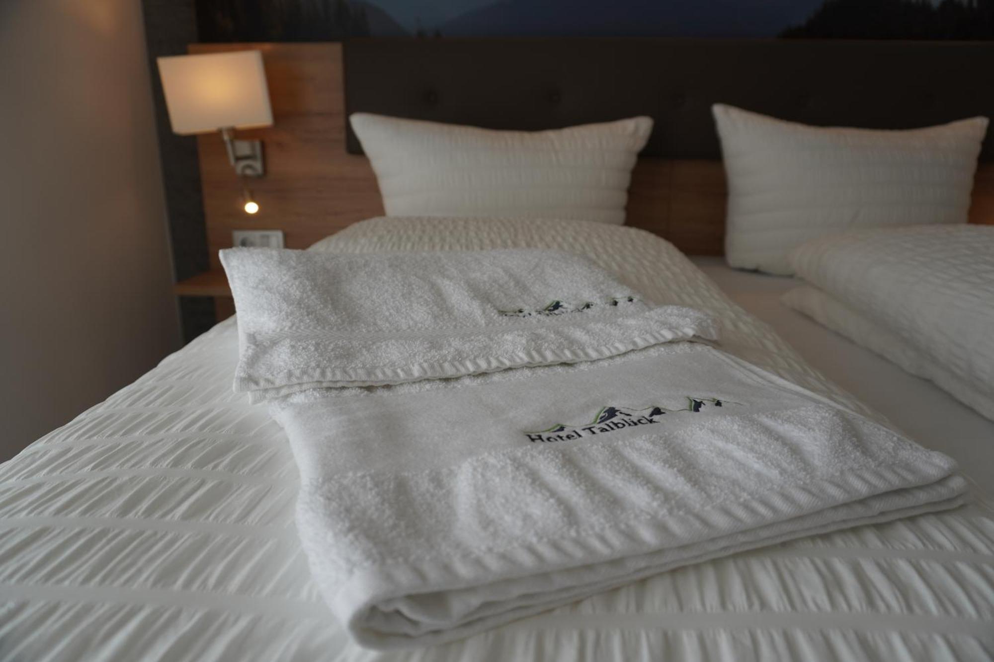 Hotel Talblick Dobel Pokoj fotografie